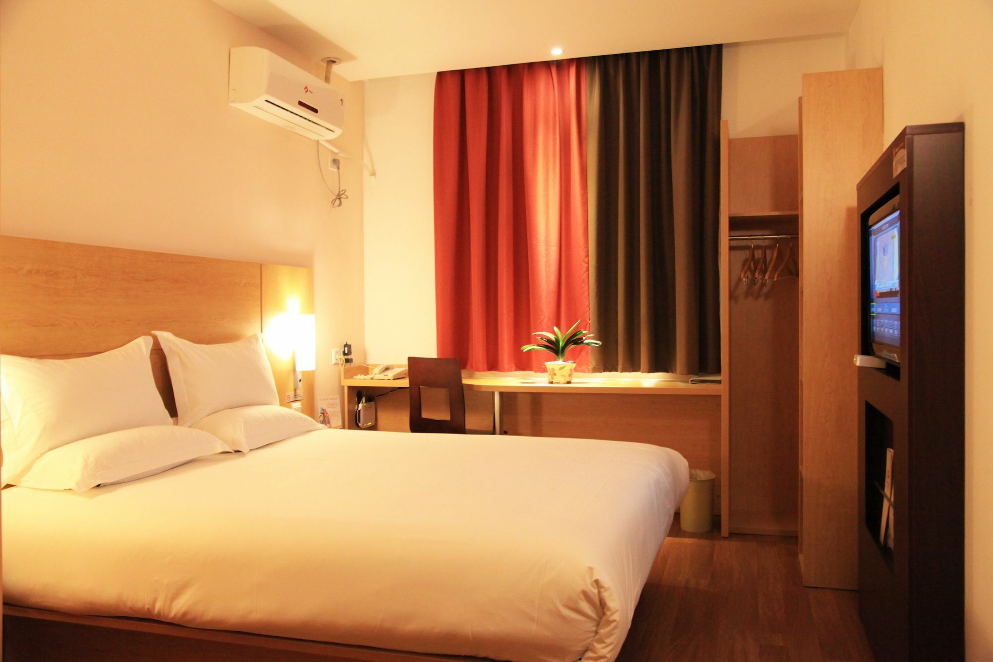 Ibis Hangzhou Huanglong Sports Center Hotel Kültér fotó